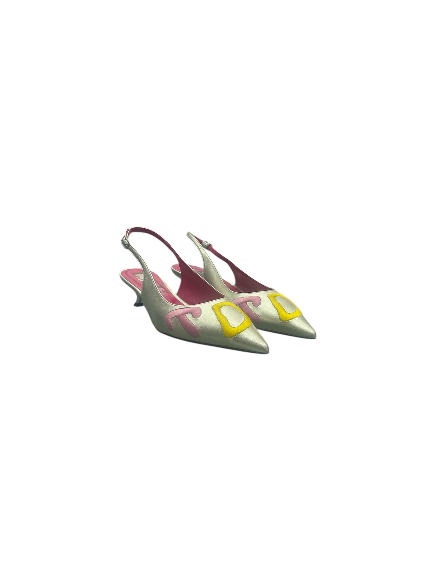 Anna 103 R