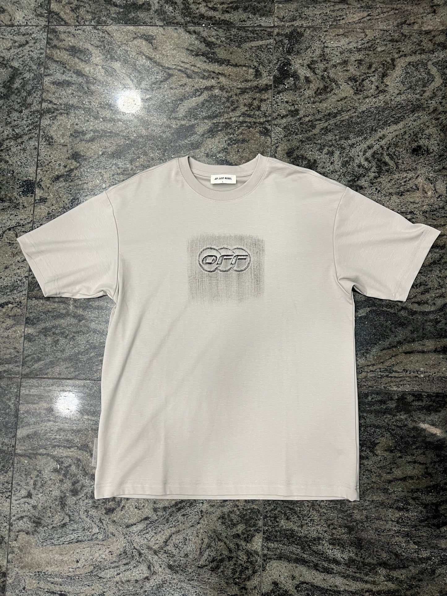 T-shirt Off