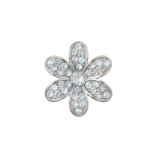 Silver monochrome Daisy